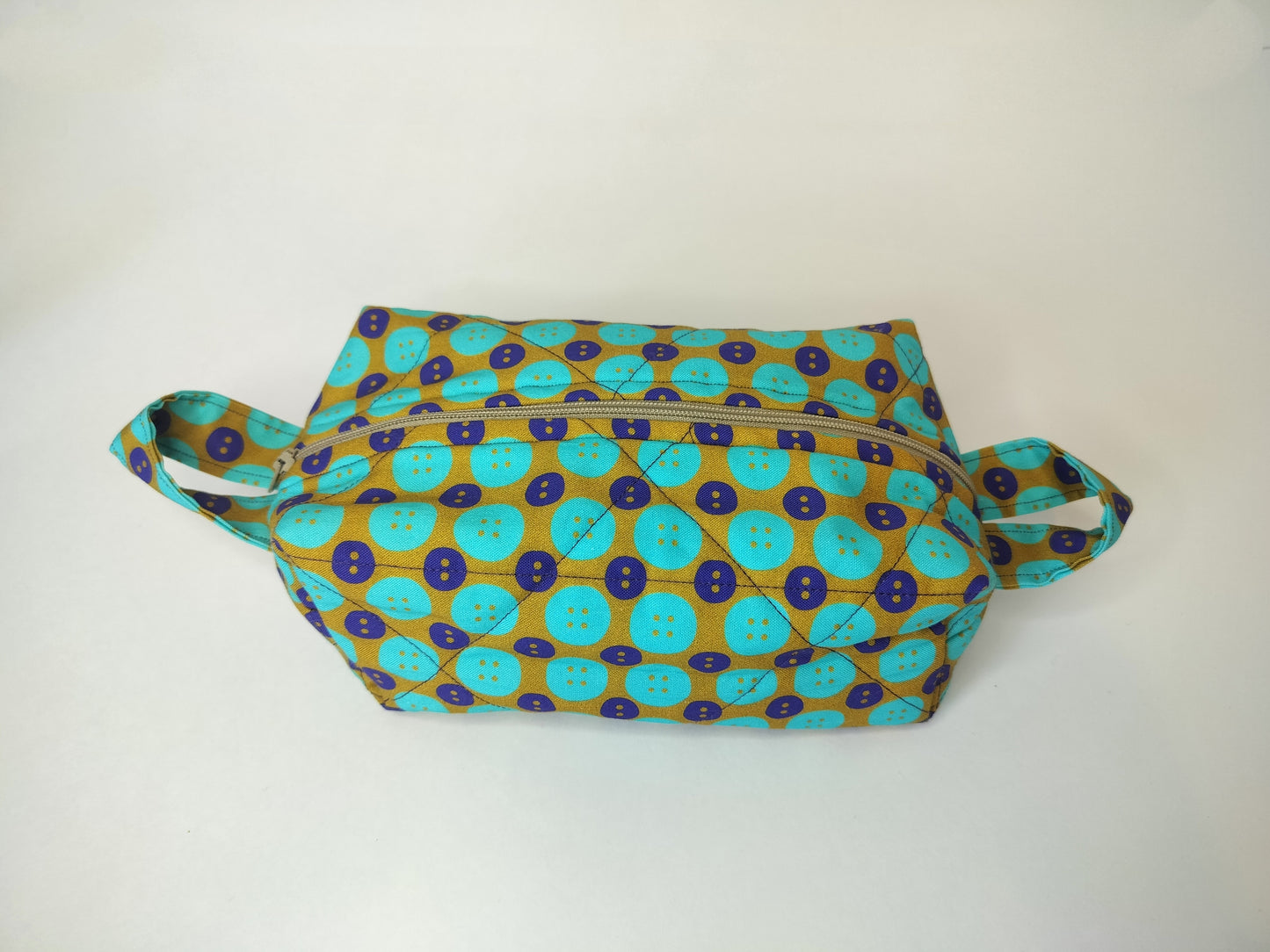 Buttons Quilted Box Bag